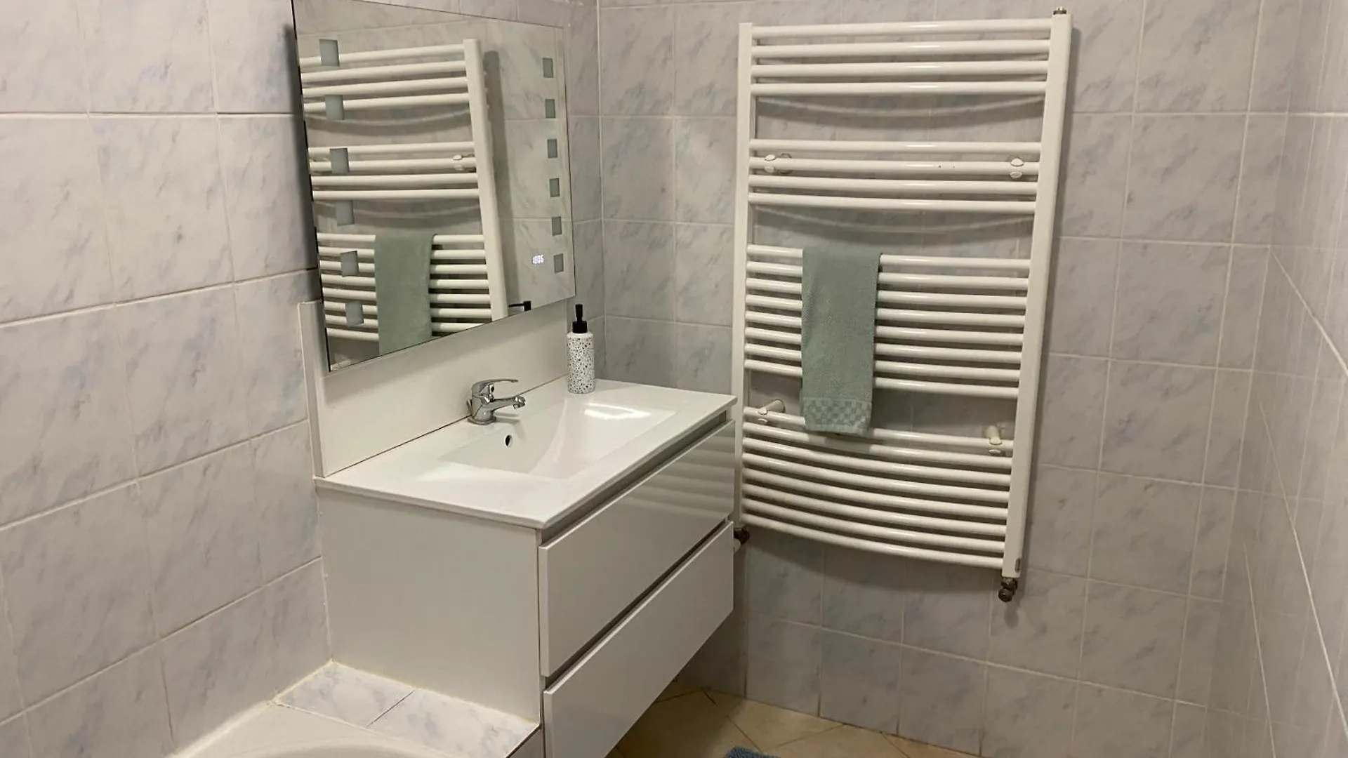Maison Proche Lyon Centrale Du Bugey Dagneux Apartment